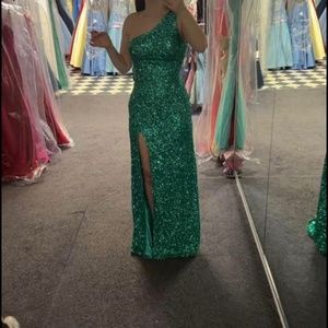 Scala One Shoulder Sequin emerald Prom Gown size 0